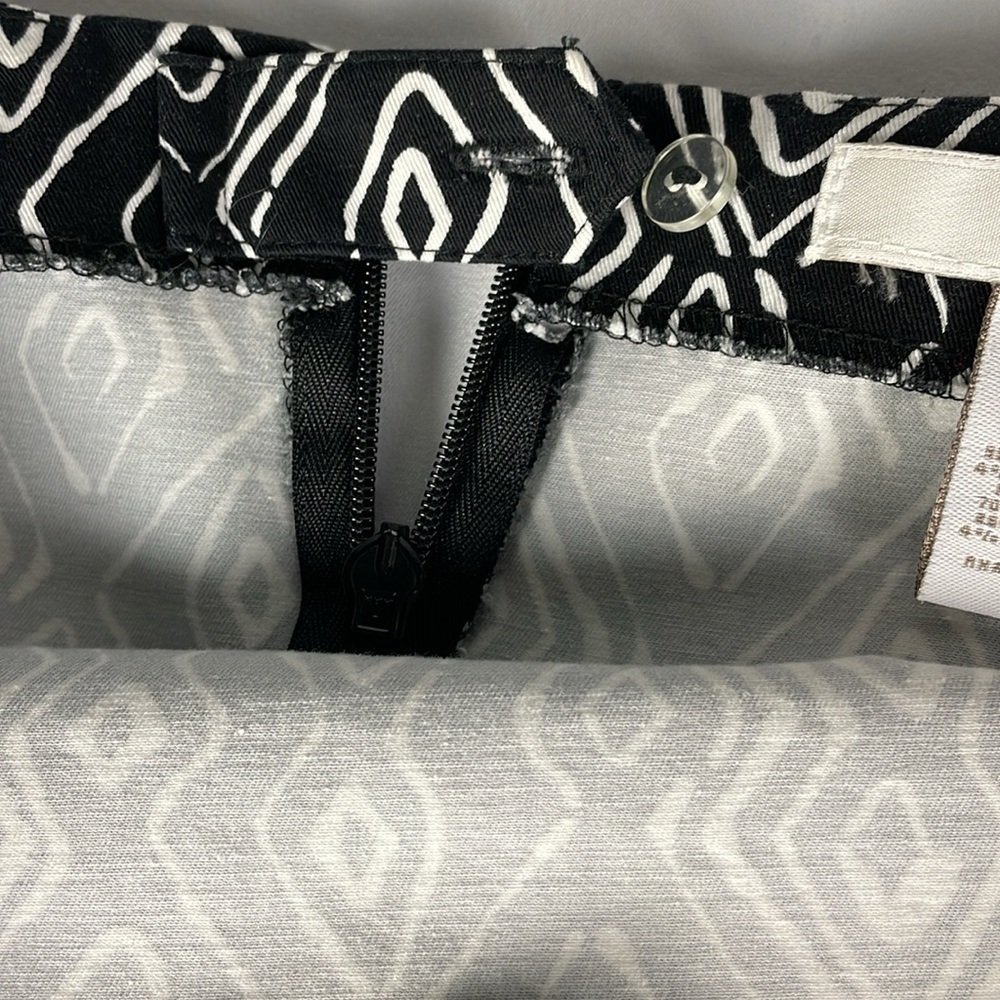 Chico’s Black and White Skirt Chico”s Size 00 Equivalent to XS - Picture 7 of 12